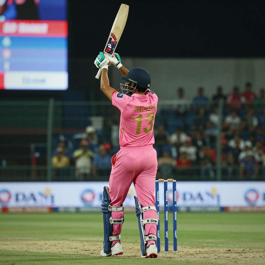 रोस्टन चेज़ का वह वाक्य, और क्रिकेट वेस्टइंडीज़ के डोज़ियर से गायब एक पन्ना